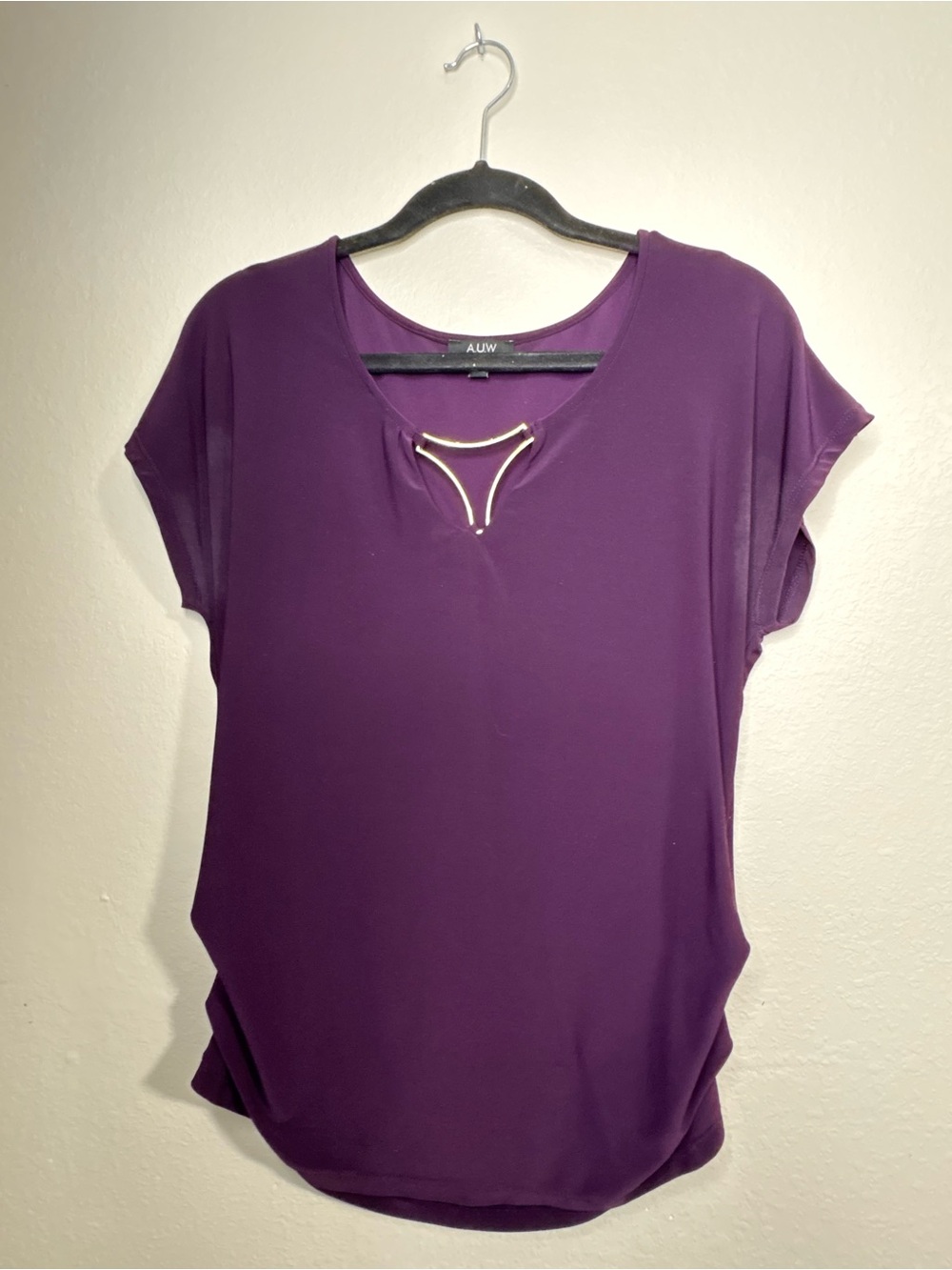 AUW Plum Short Sleeve Top with Gold Trim